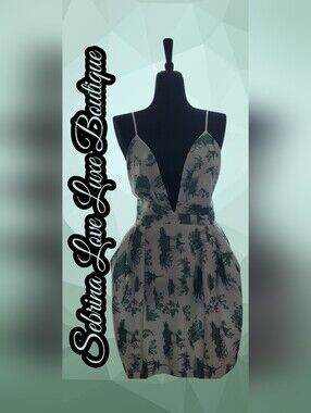 Exotic Green & White Toile Print Deep V-Neck Spaghetti Strap Backless Dress